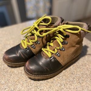 UGG Boys K Hilmar lace-up boot